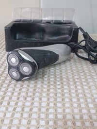 مكائن حلاقة • شغالات • نظيفات