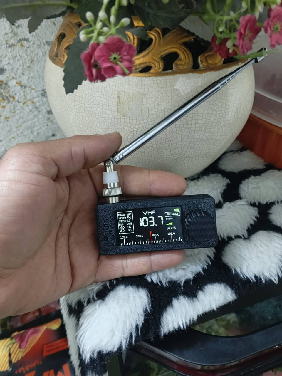 السلام عليكم للبيع جهاز راديو حجم صغير


**إذا كنت صاحب هذا الإعلان وتريد حذفه لأي سبب، رجاءا أرسل رسالة إلى الدعم الفني**