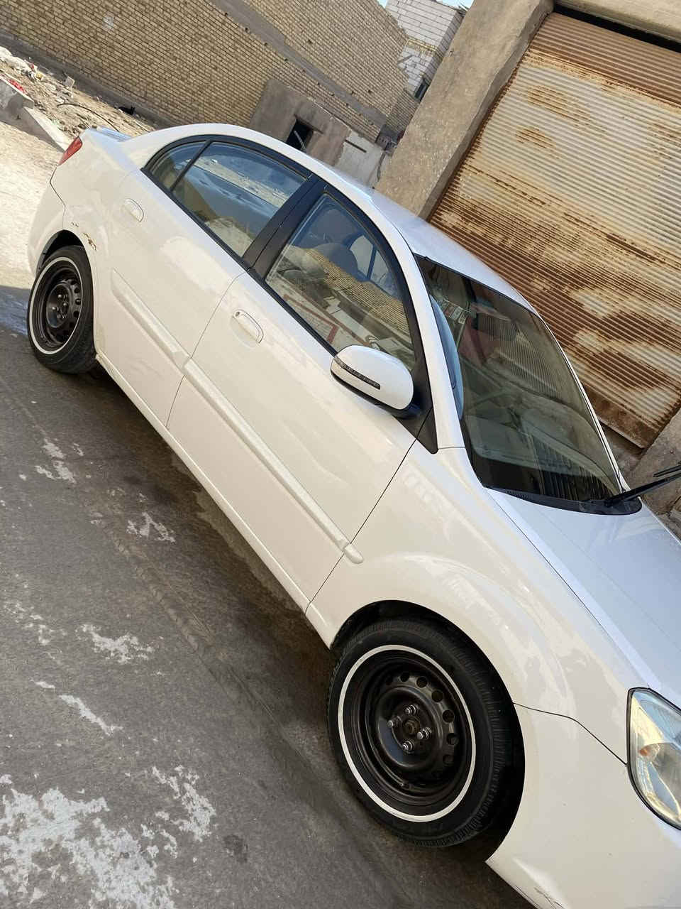 السلام عليكم
للبيع كيا ريو مديل 12 خليجي رقم بصره مشروع وطني  مكينه 1600 لاتنقيص ولاتبخير أشارات مرايه تاير ابو الخطه دواخل بيجي شاشه وكامره بيه فقط تبديل باب وبنيد السياره مابيه ضربه فقط تبديل وبيه صبغ قليل بالدوسه كتاب الفحص موجود السياره حلوه راعيه يريد مداور السعر 85 وبيه مجال قليل مكان السياره ناصريه مركز ***********
