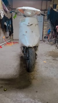 دراجه عصفوريه للبيع  مكينه ناعمه  سعره 250وبيه مجال مكان الشعب قرب شار...