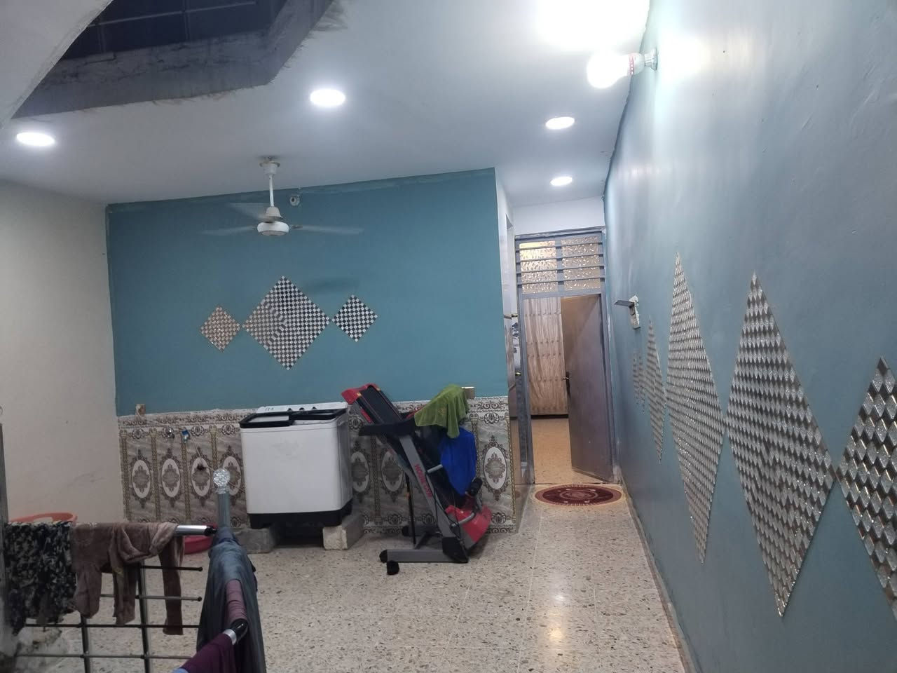 دار للبيع المساحة (١٠٠ متر)
العنوان  جامع قام ال محمد  قريب على مضمد ابو رافد 

التفاصيل البناء طابقين (طابو صرف) 

يتكون البيت (الطابق الاول)  استقبال +صاله + مطبخ حار وبارد +حمام) 

الطابق الثاني (غرفتين وصاله  وحمام) 

البناء حديث 2024 

للاستفسار الاتصال على (***********)سعر 85 وبي مجال  رجأ رجأ المايعجبه السعر خليعبر المنشور
