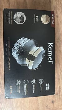 ماكينة حلاقة • شعر خفيف