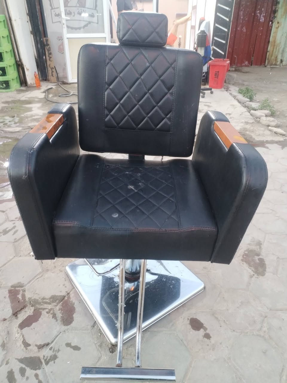 السلام وعليكم كرسي للبيع فقط يرادله صينيه هسه هوه شغال لان الصينيه ملحومه ب١٠٠ وبي مجال


**إذا كنت صاحب هذا الإعلان وتريد حذفه لأي سبب، رجاءا أرسل رسالة إلى الدعم الفني**