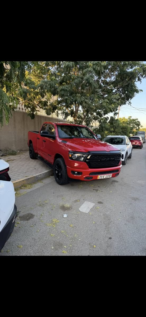 🌹🌹تحية طيبة🌹🌹
دوج رام 2023 بك هورن 
مكينة V6 3600 
صور الحادث مرفقة 
صبغ جاملغ وحافة البنيد وحافة الباب
مكينة كير مكفول 
السعر اكتب رقم 1 بلتعليقات 
مكاني بغداد 
***********
