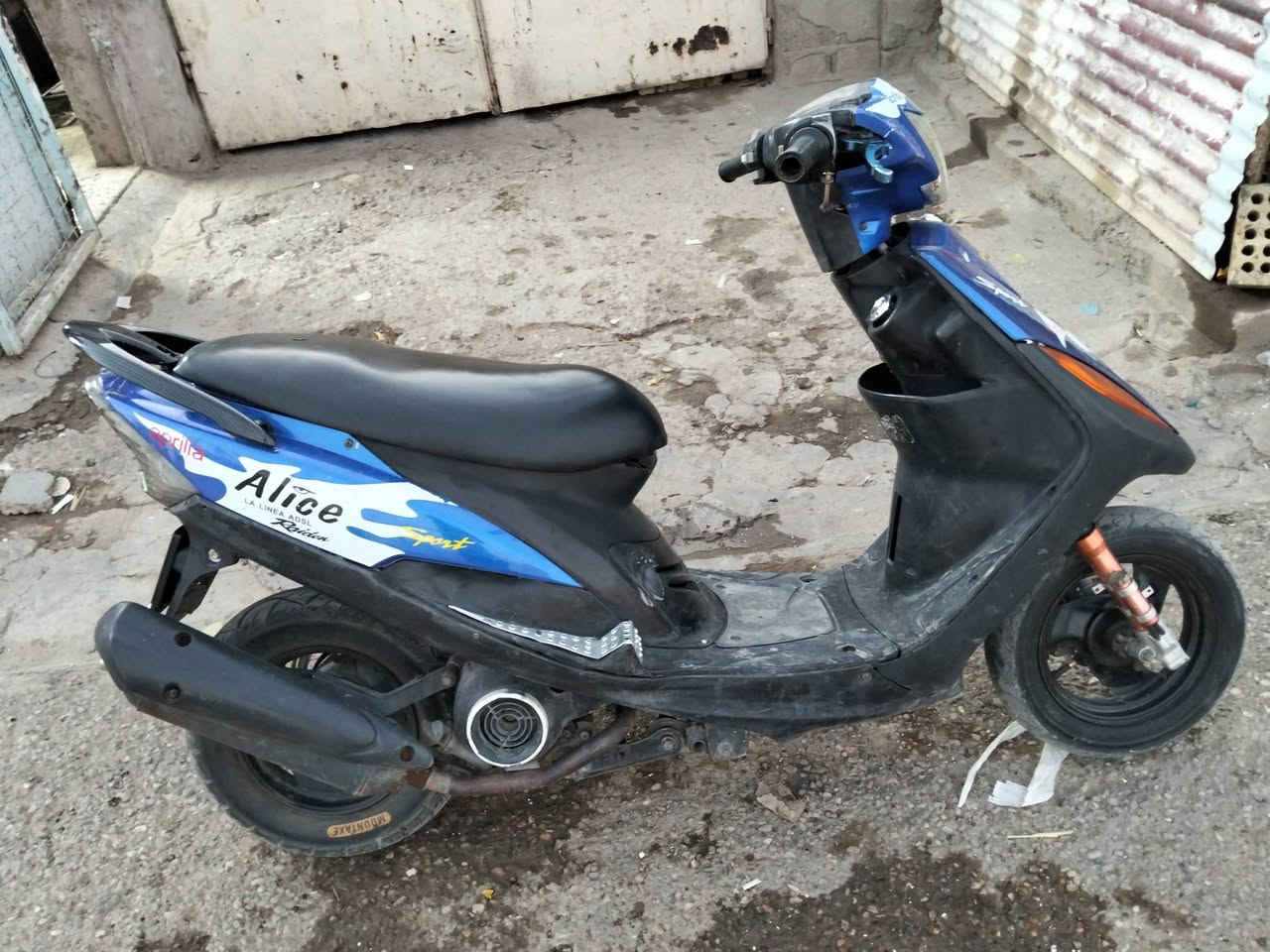 سلام عليكم من رخصت مدير الكروب ماكس عدلة لبيع دراجة شلعة معدل دراجة نضيفه بس يرادلة ترتيب  تجي تفحص وشوف سعر 450 وبية مجال لطيبين حك جية مكاني حسينية مال راشدية خاص مفتوح أو تصال على رقم *********** وبي واتساب
