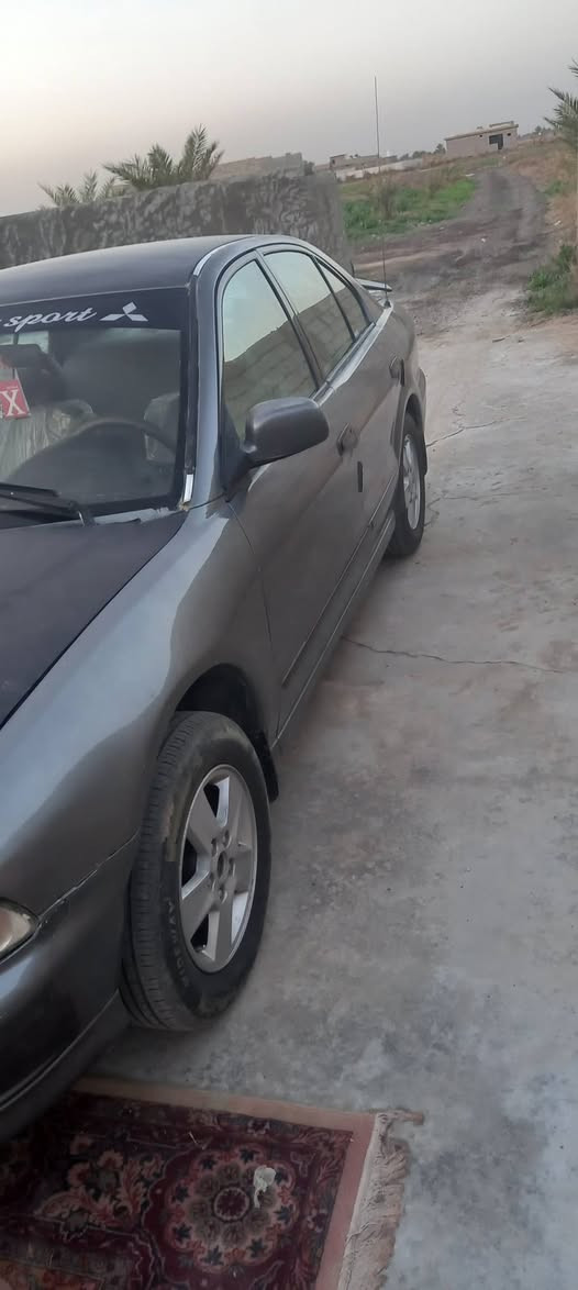 السلام عليكم سياره البيع ميسيبوشي كلنت ٢٠٠٢ السياره نضيفه الجاهزه تبريد شغال محرك او كير خير من الله تحويل ثاني يوم التواصل ***********
