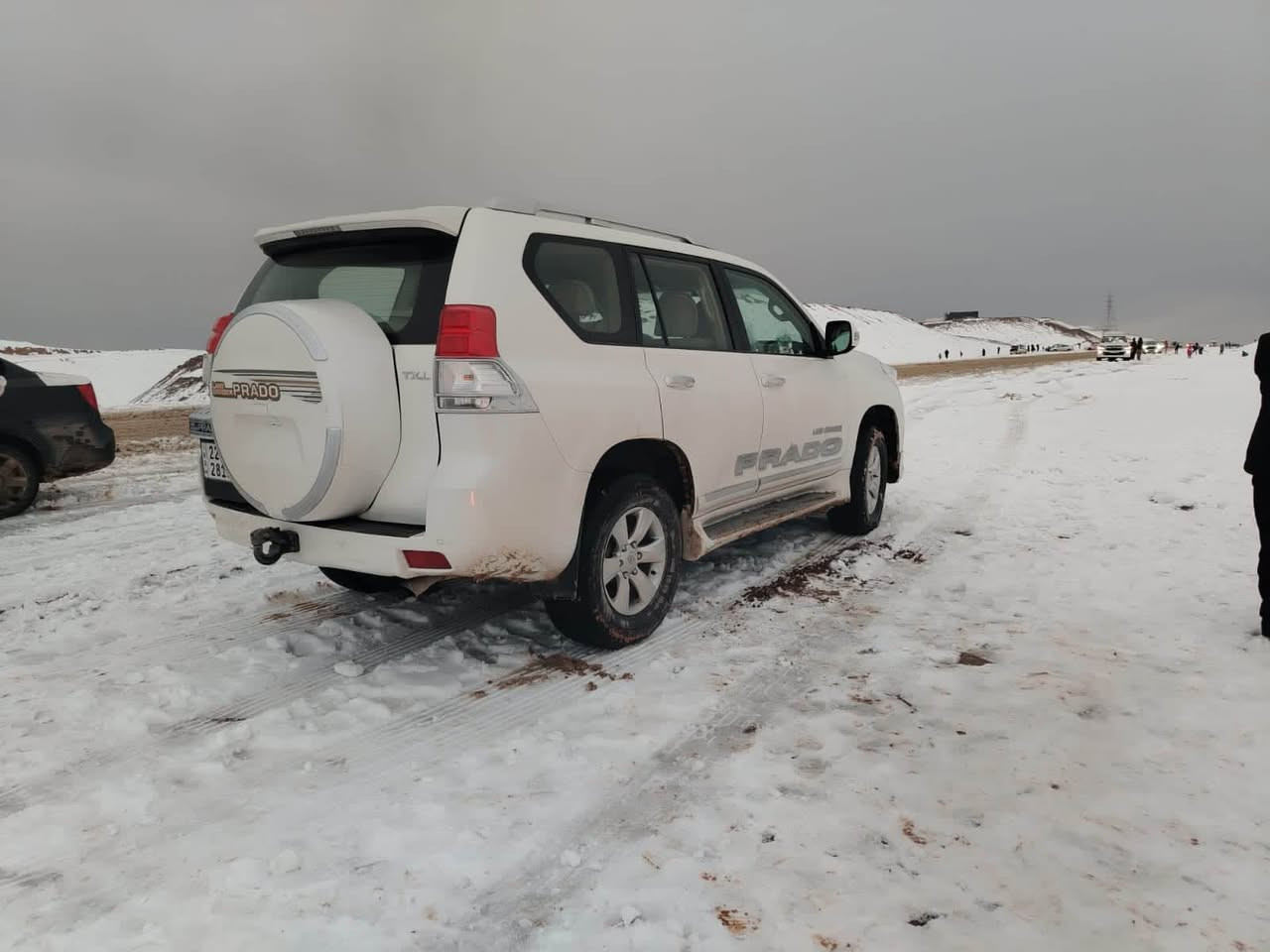 Prado دەبل ئەکسل گێر تۆ ماتیک2011 ک
یەک پارچەیی بۆیاغە سەیارەکە ٢٠٠ هەزار کم رۆشتووە 
شکلی گۆراوە بۆ ٢٠١٧
سحری٢٣٠و مەجالێ کەم
*********** أربيل, العراق
