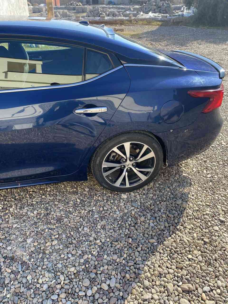 السلام عليكم نيسان مكسيما 2017 رقم اربيل تحويل وغرامة بشرط محرك شرط تدفئة تبريد شرط كيرها يخربط مرات سيارة تمشي ماشية 140 الف كيلو  ***********
