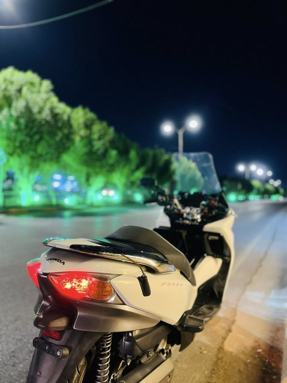 فورزه 0/10صال شهرين من نازله   
يدات تدفه 
معدل 140 
مسجل بلاد  
كفاله عامه  
مكاني كوت حي الحكيم 
السعر خاص وتدلل
***********
***********
