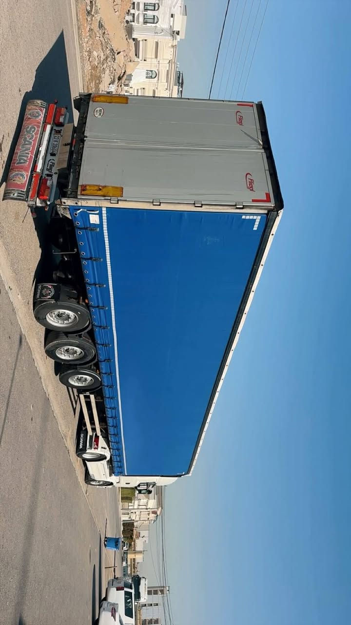 سكانيا بومه موديل 2017 دغداغ  فول مواصفات رتايدر كامره حساس ثلاجه داخلي دبل منامي حجم  مكينه 450ار سوبر عادي المرغوب عربانه شمتز جادر مسرحي السياره مكفوله كفاله عامه ماشيه 800الف السياره مرقم اربيل بسمي تحويل وكاله نفس الوقت  تخم تاير جديد السياره مكانها اربيل السعر المطوب 420ومجال رقم الهاتف ***********/***********واتساب اثير
