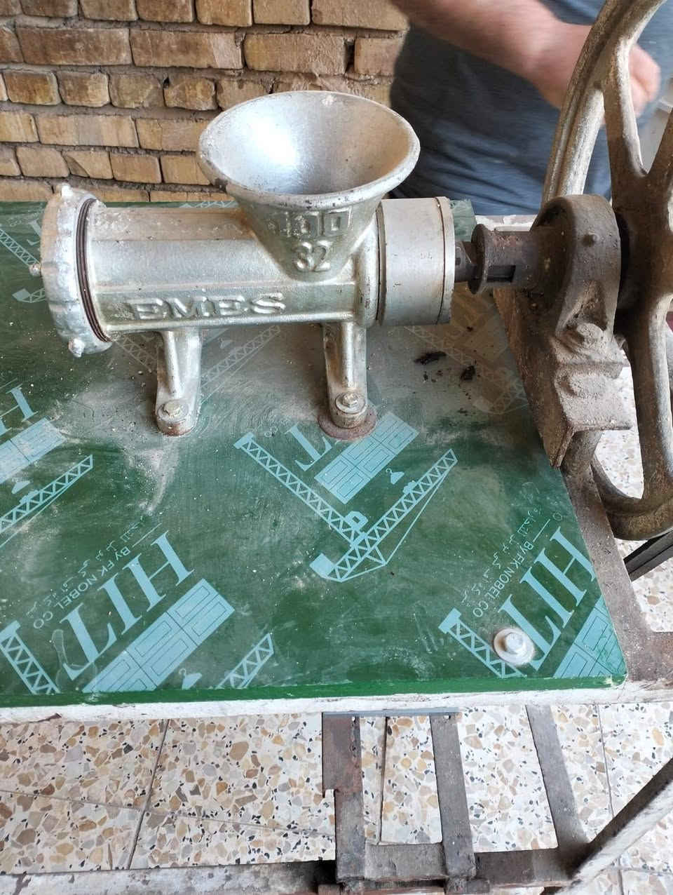 مثرامة حجم 32 ماطور جديد هسه شادينه الها السعر الاتصال ع الرقم ***********
المكان ميسان
