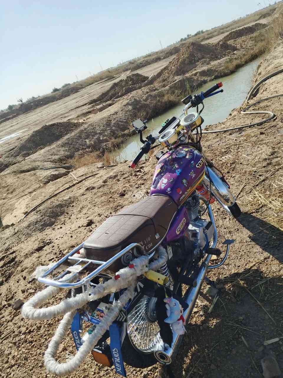 للبيع 24بغداد تاجي قرب جسر للمشاهده ***********
