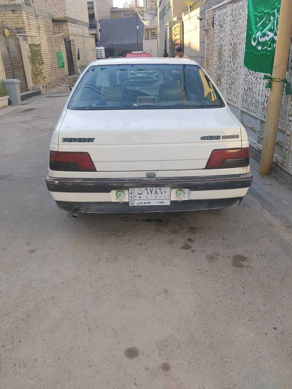السلام عليكم
بيجو glx2010
 كير مكينه صدر تبريد ثلج كلهه خير من الله 
 رقم بغداد بسمي تحويل مباشر مني السياره بسمي 
 بيه الهلالات مصلحه فقط 
 كفاله من الضربه والمعجون والصبغ 
 كهربائيات من الدعاميه للدعاميه كلوب نقص مابيه 
 سنتر لك شغال//سنويه منتهيه بسمي السياره
 عنواني بغداد الزعفرانيه نهايه الاربع شوارع
***********//***********
السعر 34وبيه مجال

