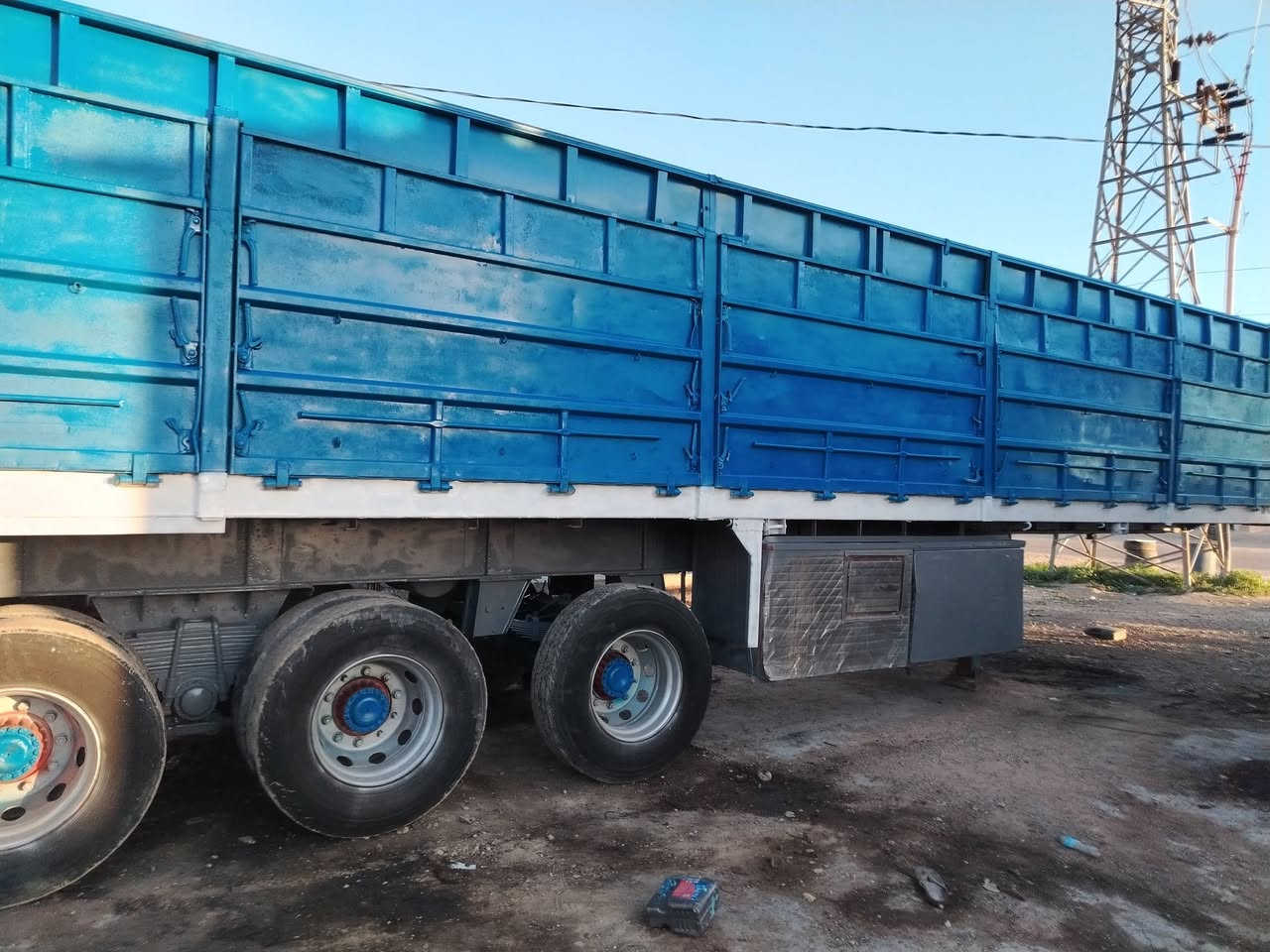 السلام عليكم عربانه للبيع المانيه شاصي مكفول كاعيه جكر جديده الطول ١٢ ونص دنكيرين مجموعه واحد لعاب *********** السعر ٦٠ وبيها مجال مكاني سامراء الحويش
