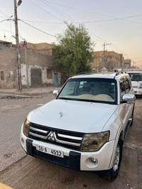باجيرو موديل 2008 مكفوله (بس باب ل جنطه بي صبغ ) ل باقي كله كفاله مكين...