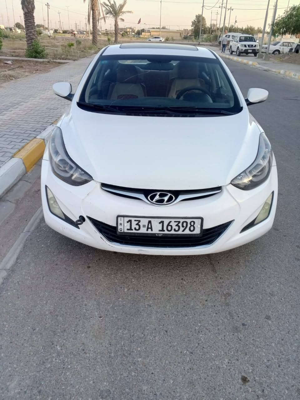 السلام عليكم النترا للبيع موديل 15خليجي محرك 1800 السياره مكفولة كفالة عامه عده بارد بلجاملغ اليمن وشويه بلبنيد  السيارة جديده بمعنه الكلمه المكان واسط السعر 130وبيهه مجال رقم الهاتف ***********/***********
