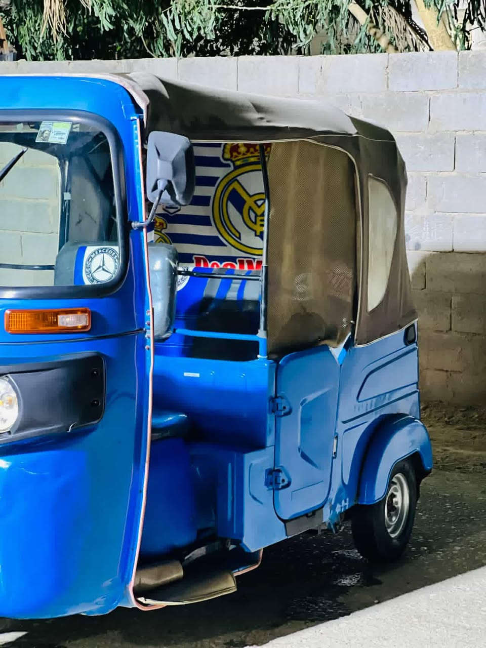 سلام عليكم تكتك موديل 22 للبيع مرقمه رقم كربلاء مكاني بابل _مسيب
***********
