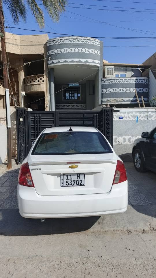اوبترا موديل 2006 خليجي رقم بغداد الجديد بأسمي 
كير . محرك . تبريد . صدر . تايرات كلها جاهزه ...
داخل نظيف . شاشه + كامره .
↖️ السياره صبغتها حزام جديد قماره وتكم ودواخل بدون اي صبغ ↗️
السعر 64 وبيها مجال بسيط 
مكان السياره بغداد العامريه 
للاستفسار ***********
*********** بغداد, العراق
