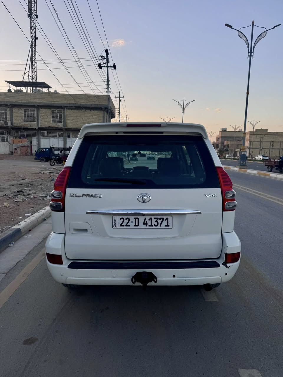 برادو 2005كويتي VXفتحه ثلاجه كشنات كهربائيه مكينه 6سلندر 7راكب مكاني كربلاء ***********
