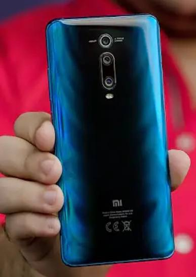 السلام عليكم مروس او بيع
السواد اسمه Mi9T  مبدل شاشه بس
الثاني اي 23 مكان الشريحه عاطل بس الناصريه مركز ***********
