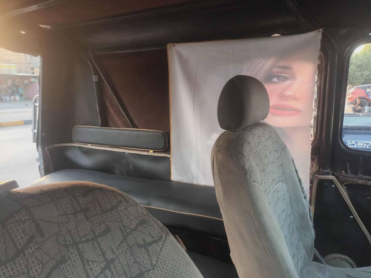 سلام عليكم واز 88مكينة ونجي كير اوتوشاصي دنكيرلاتنقيص ولاتبخير سيارة جاهزة بغداد مدينة الصدر سعر {3800}***********
