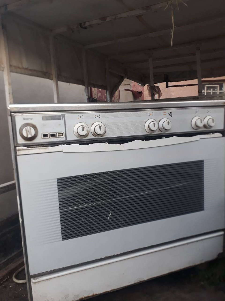 طباخ للبيع نضيف شغال
السسسعر ٤٥ بي مجال  خابر تدلل 
مستعجل علبيعه 
***********
