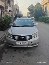 جيلي امكراند للبيع 2013 بيه جاملغ خلفي وربع الباب مصبوغات بحالة جيدة و...