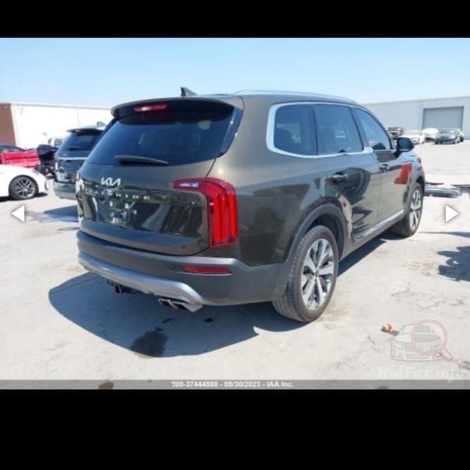 كيا تيلورايد 2022 EX
مواصفات معروفه فتحه 
تحكمات ستيرن كامله
كشنات جلد 
منفصل 
ابيض ملكي 
حساسات امامي خلفي
فتحه 
رادارات اماميه وجانبيه وخلفيه 
السياره جديده وكلشي معايزه
حادثها ابواب جهة السائق فقط 
كفاله عامه 
رقم نجف دولي مداور ثاني يوم
الابواب تم تبديلهن اصلي شركه نفس اللون 
يعني بدون صبغ 
السعر 295 ورقه مع المجال البسيط 
للتواصل واتساب على الرقم