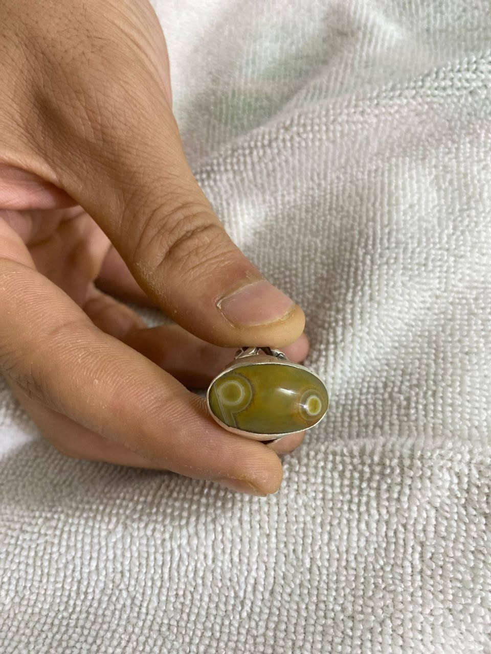 يالله 5قطع للبيع شلعه
درگة عباسية قديمة صياغه ثقيلة
....
عقيق يماني قديم ملاگط
لون رصاصي صياغة قديمة
......
سليماني عينتين لون زيتوني قديم
صياغة يدويه ثقيله 
......
عقيق يماني لون اصفر مزعفر
صياغة نجفية يدويه ثقيلة 
.....
عقيق يماني كرز الكرز قطع قديم
صياغة متوسطه ...
......
المكان النجف الاشرف 
السعر خاص


**إذا كنت صاحب هذا الإعلان وتريد حذفه لأي سبب، رجاءا أرسل رسالة إلى الدعم الفني**