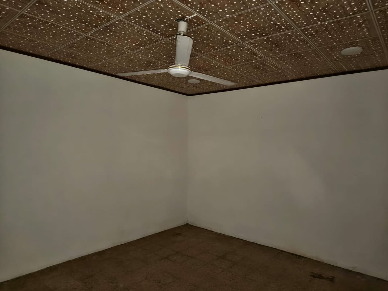 بيت الايجار مساحته 120 متر يحتوي على 3 غرف و صاله وتخاريج مكان حي المكرمه قرب سوق المسكف


**إذا كنت صاحب هذا الإعلان وتريد حذفه لأي سبب، رجاءا أرسل رسالة إلى الدعم الفني**