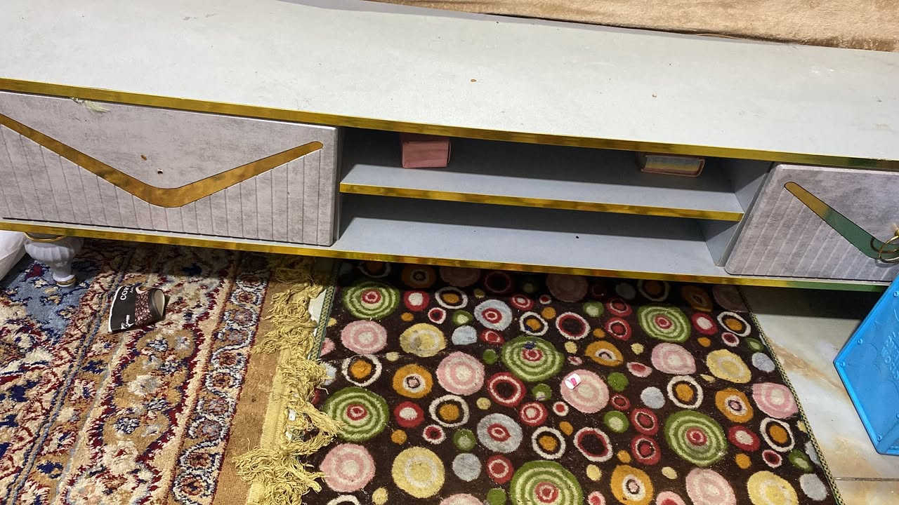 بنات عندي هذا الميز بلازما جديد مابي اي ضرر رايدته ب٥٠ وبي مجال للشراي الله شاهد جديد وقوي مكاني كاظميه واذا تردون ادزه الكم ويا سايق ماكو مشكله بس بكروه


**إذا كنت صاحب هذا الإعلان وتريد حذفه لأي سبب، رجاءا أرسل رسالة إلى الدعم الفني**