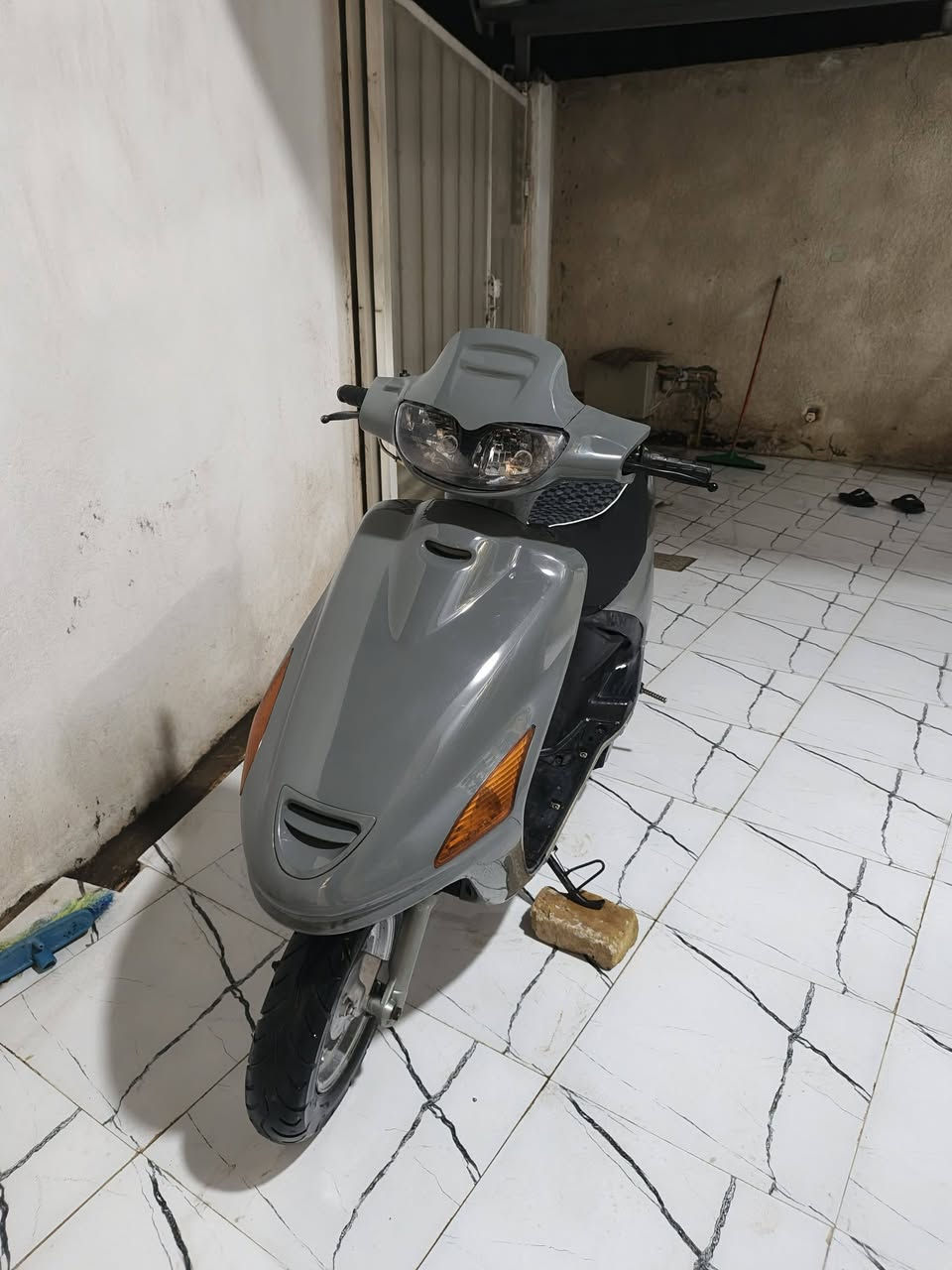 سلام عليكم فراشه فحل 140 ياباني حاوية مامفتوحة تشتغل سلف وهندر كهربائيات شغالات كلهن كاملة 
السعر 400 وبيه مجال للطيبين 
رقمي ***********
مكاني بلقاسم
