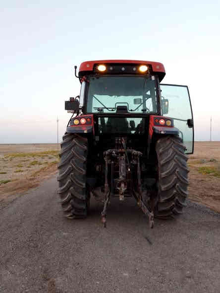 سلام عليكم مكينه البيع تركي حجم 115 مكينه مكفوله كفاله عامه من محرك وكير وكسن وكهربايات كلها شقاله موديل 2015 تخم تواير رقم سليمانيه دولي سنويه مجدده ال 2028تحويل ثاني يوم بسمك مكينه فول عادي المكان العماره قضاء كميت اتصل على الرقم ***********
