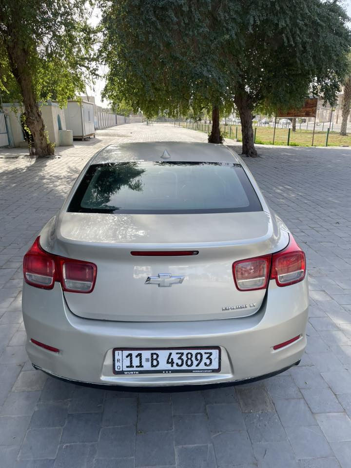 السلام عليكم
للبيع ماليبو 2013 LT مكفوله ما عدا الدعاميات مصبوغه حادثه اميركا دعاميه خلفيه محرك 2500 تدفئه وتبريد شغال كير و مكينه عالشرط رقم انكليزي سنويه لحد 2030 السياره باسمي بيع او مراوس
السعر 97$ للاستفسار ***********
