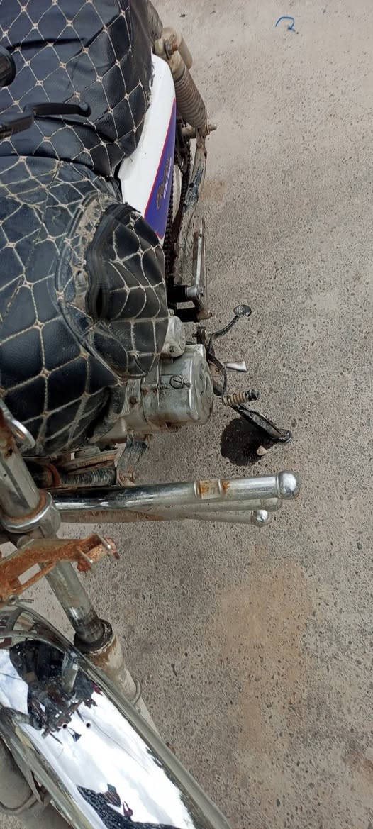 دراجه جني محرك ستوته دراجه خير من الله وين ماريد روح بيها بدون اوراق أكفلها من كلشي السعر150وبيها مجال مكان ديالى***********
