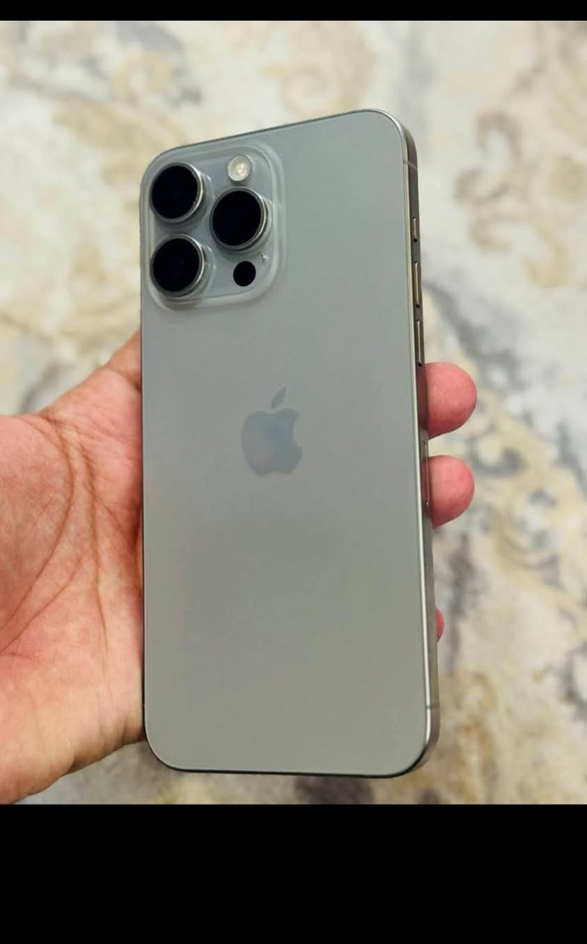 ايفون 15 برو ماكس
بطاريه 84 
ذاكره 256 
شرق اوسط 
نضافه 100% 
ضمان ع الشرط 
السعر 925 قفل 
للاتصال ***********
