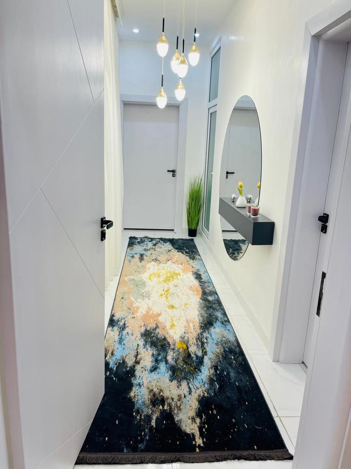 ناوازەترین خانوو بە دیزاینێکی سەردەمیانەو موادی تۆکمەو کوالیەتی بەرز دروستکراوە بۆ فڕۆشتن نرخی گونجاو
١٦٥ م
پێکهاتووە لە هۆڵێکی گەورە
 موساعید مەتبەخ ساردو گەرم 
٢ نوستنی گەورە 
ڕاڕەوێکی گەورە
موشتەمەلاتێکی گەورە

مواسەفاتەکانی بریتین لە:
ڕوکاری بینا ئەسترۆپۆلی تورکی 
پەنجەرەی عەزل
دەکتی موبەڕیدە
ئەساسی کامل بیناکە کۆنکرێتە
سەقفی کامل بیناکە کنافە
کۆڵانی ١٢ م 
ئەساسی بەرزو کۆڵانێکی خۆش 
ئاو وکارەبای ڕەئیسی زۆر باشی هەیە
نزیک مەکتەب و مزگەوت ە بازاڕە 
ناونیشانی ئەم خانووە قولەڕەیسی خواروو پشت مزگەوتی شەهید مەریوان
نرخی ئەم خانووە ٨ دەفتەرو نیو  مامەڵە
بۆ زانیاری زیاتر پەیوەندی بکەن بەم ژمارانە
***********
***********
