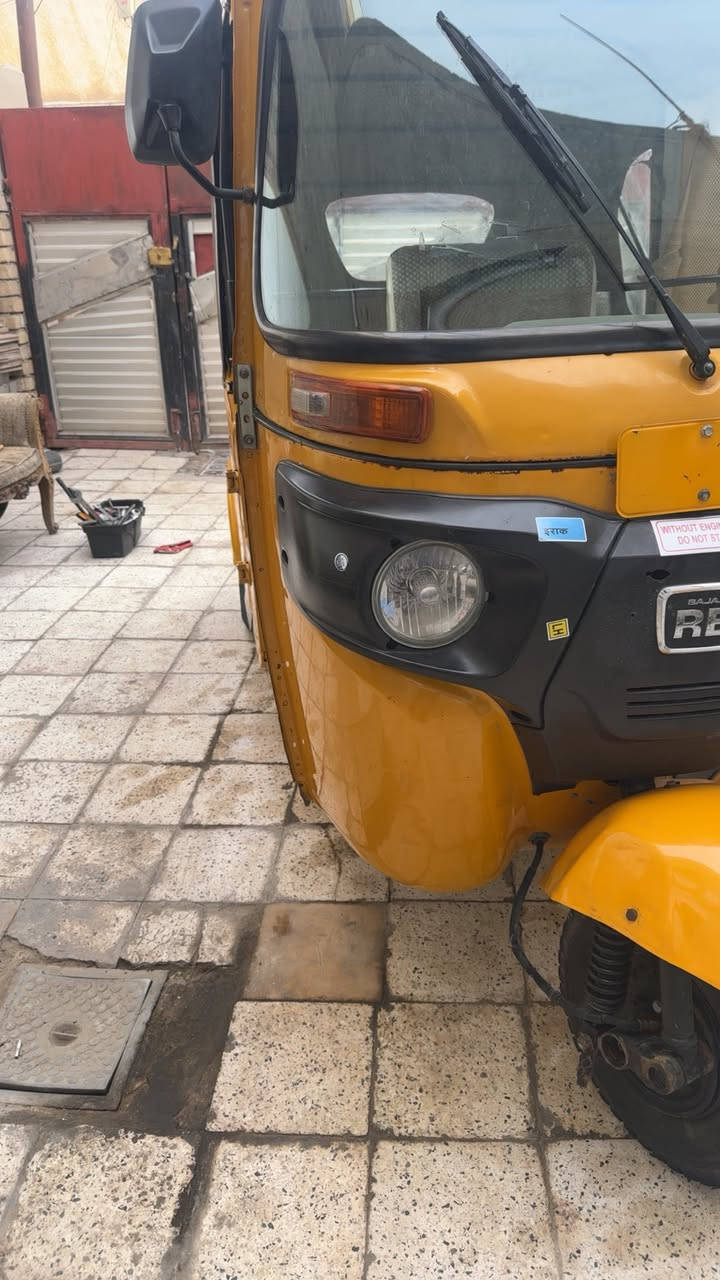 سلام عليكم تكتك مديل ٢١ شهر رقم وسنويه تحويل ثاني يوم مكفوله من صبخ وضربه وحار وبارد مكينه مبدل سنجيل 
السعر ٧٧٥٠ وبيه مجال قليل الطيبين 
مكان بغداد البياع / الشرطه الرابعه ***********
