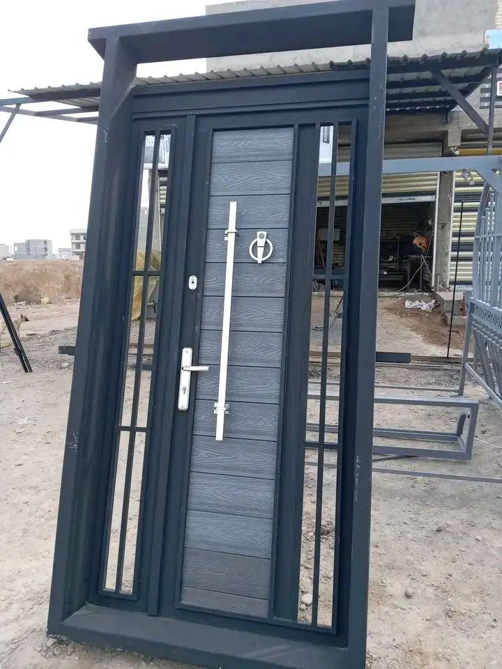 لدينا حداده متنقله 
كافه الاعمال الحداده
تصليح الابواب والشبابيك
كافه مناطق سامراء
باداره  حداده السيد بلال 
***********
