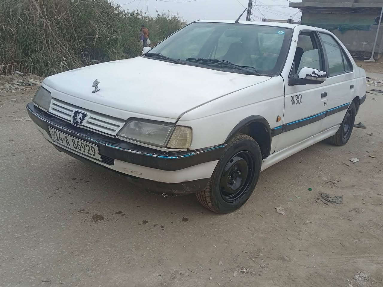 السلام عليكم ورحمة الله البيع بيجو  ٤٠٥ مكينه وكير جديدات حداديه جديده كهربايات شغاله تخم تاير جديد باتري جديد سياره  مكفوله تبريد شغال دولي بسمنه تحويل كبل سنويه عضم مجدد ٢٨ السعر 26ورقه مكان السياره الدوانيه قضاه الشاميه رقم المبايل ***********
