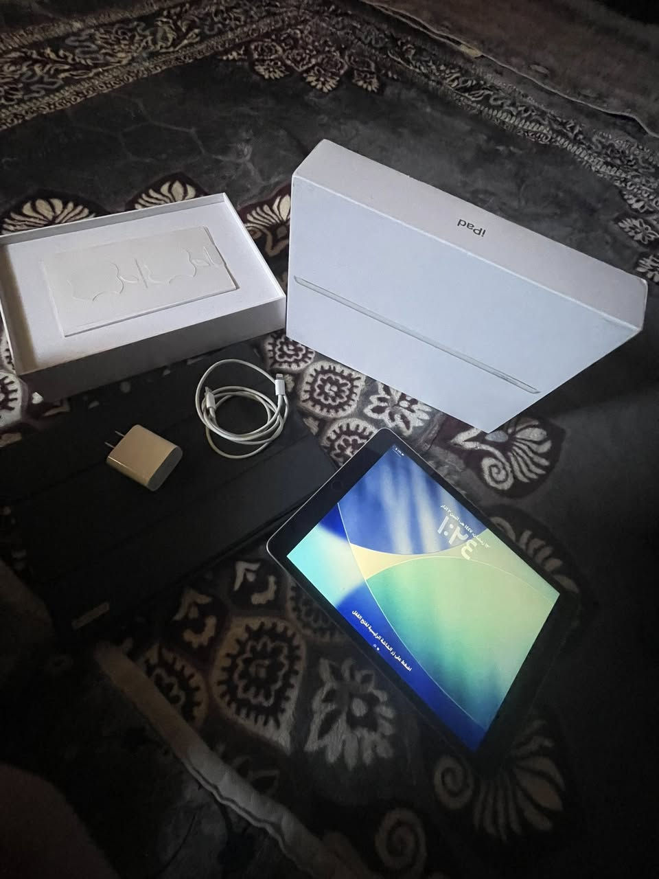 ايباد 9 استخدام شهر نص نضافه ٩٩ 
بطاريه ٩٦ ذاكره ٦٤ سعر 280 عنوان النجف تواصل وتساب ***********
