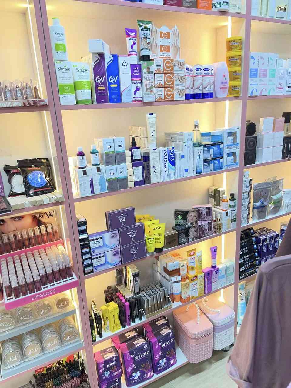 كوزمتك للبيع
سلام عليكم اخوان
يوجد كوزمتك للبيع
محتويات كوزمتك
كاشير
كاميرات
سبلت ٣ طن كنتوري
شاشة
لوكو اعلان جاهز
جهاز دفع الكتروني
بضاعة كاملة من كل شي حتى البضاعة الصيفية كاملة
الموقع بعقوبة الجديدة خلف مول الساعة سبب البيع لعدم التفرغ
رقم التواصل ***********
مكلف بنشر فقط
