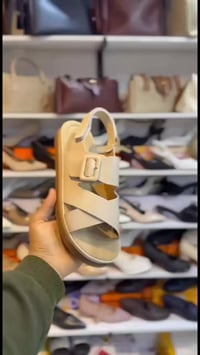 صندل • مريح • مقاسات ٣٧-٤١