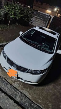 اسلام عليكم سياره كيا سيراتو  مابيه اي ضرر كير شرط تحويل ثاني يوم  رقم...