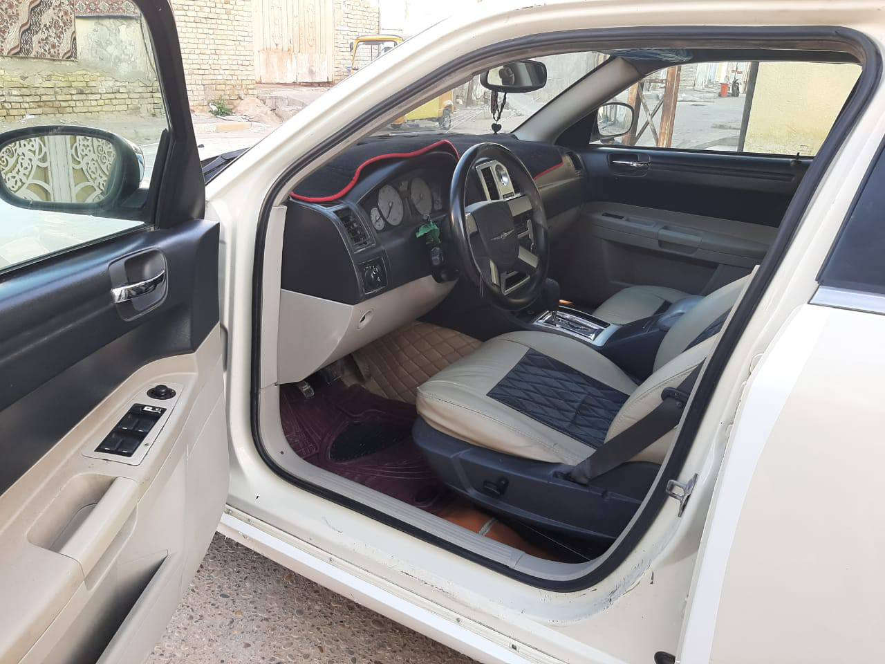 اوباما 2007 ملاحضه جاملغ الايمن بي صبغ نص اثر طخه خفيفه تخم تاير
السياره جاهزه ماناقصه اي شي السعر 105 عنواني ميسان ***********
