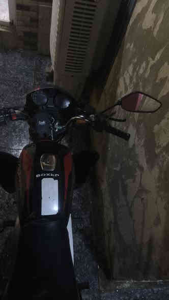 السلام عليكم بوكسر موديل 2022 لوحه سنويه انكليزي قادسيه تحويل ثاني يوم سنويه لل2030 كهربائيات كامله كله شغال مفتوحه مره وحده وتجفيت مضبوط الدراجه ما عوزها برغي والصور حديثات يعني مو قديمات ونشرتهن المكان الديوانية مركز *********** وتساب +اتصال
السعر 1800 وبيها مجال حك الجيه الما عاجبه السعر يعبر المنشور والرزق على الله
