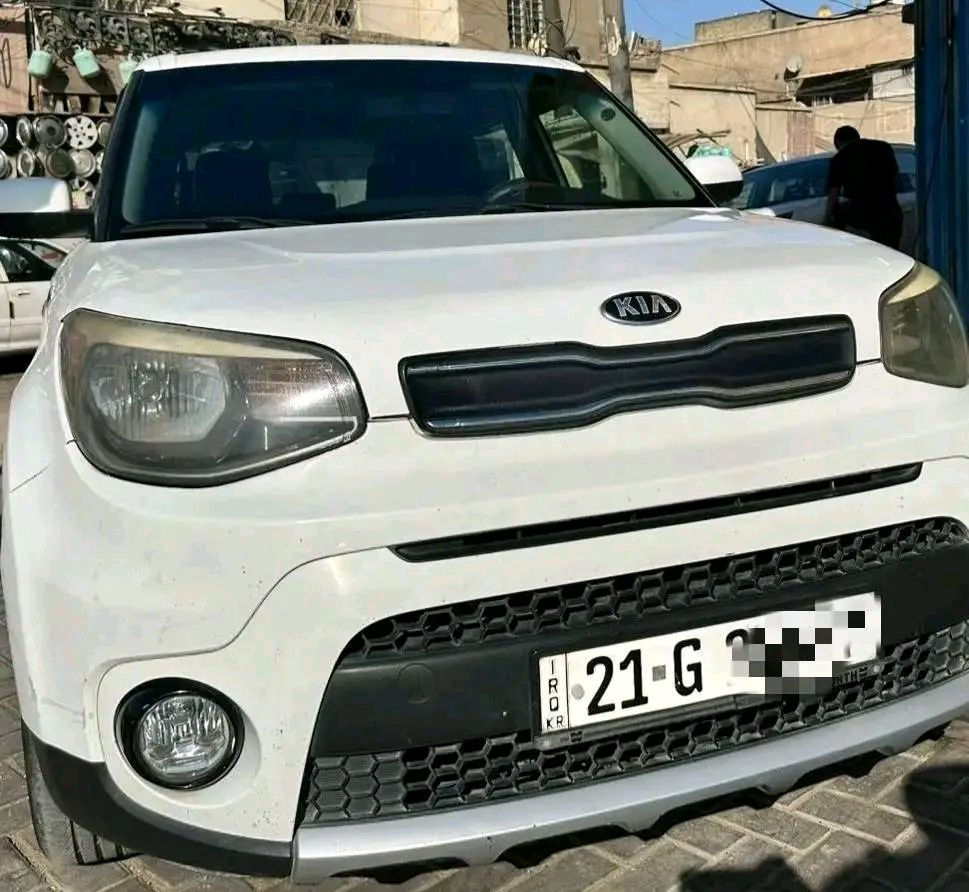 كيا صول 2017 رقم شمالي باسمي تحويل سنوية
محرك 1600 GDI  كير اوتماتيك 
كير مكينة تبريد كهربائيات حدادية اطارات جيدة جدا
حادثها صبغ بنيد وشوية بارد جاملغ السائق بدون دواخل
السعر 117
بغداد المشتل -ابو مصطفى *********** واتساب
