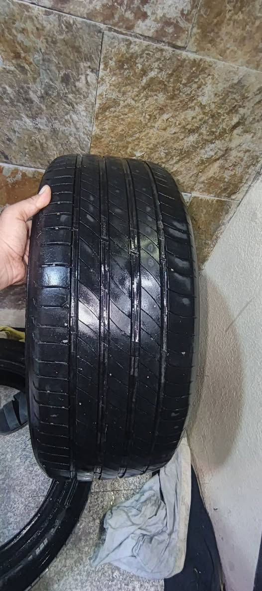 زوج مشلن كلش نضيفات للبيع بالة اوربي لا ركعة ولا فتيلة نظافة ٩٠ بالمية للبيع السعر ٥٥  الف مكاني بغداد الوشاش


**إذا كنت صاحب هذا الإعلان وتريد حذفه لأي سبب، رجاءا أرسل رسالة إلى الدعم الفني**