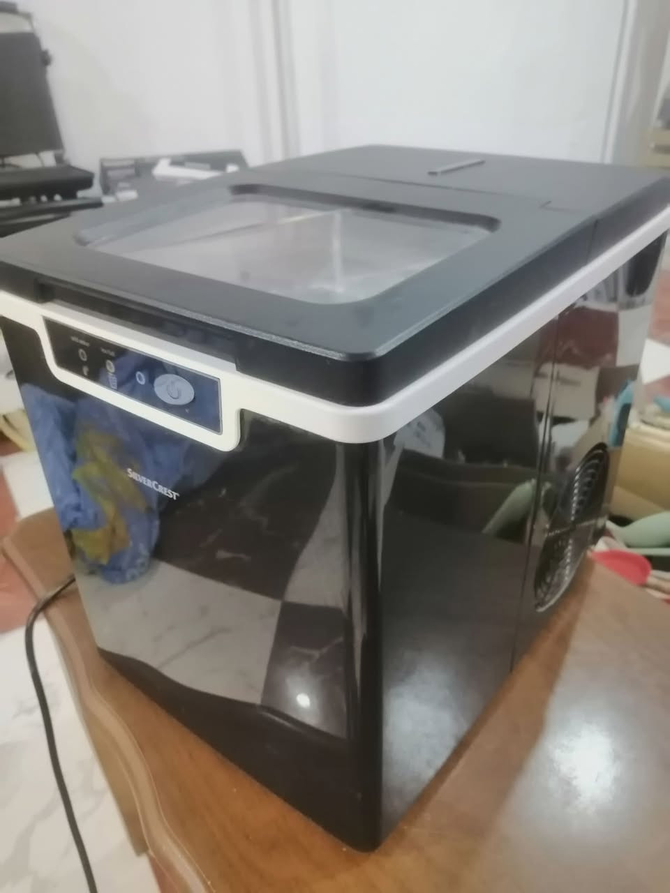محضرة مكعبات الثلج ابيع على وضعه مضخة الماء ضعيفة او وجود انسداد دفع المي ضعيف مع العلم اتصنع ثلج سريع ابيع فحم خلي سعرك وبالعافية


**إذا كنت صاحب هذا الإعلان وتريد حذفه لأي سبب، رجاءا أرسل رسالة إلى الدعم الفني**