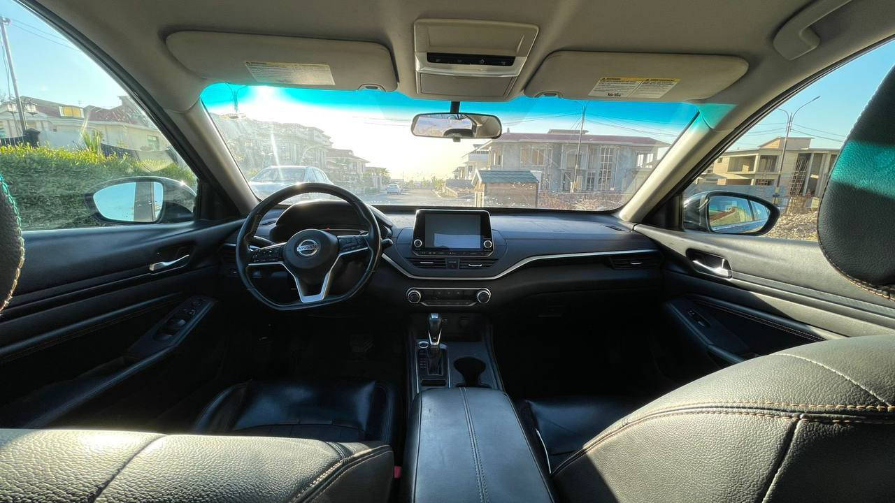 2019 نیسان ئالتیما  مواسەفات RS 
گێر و مەکینە و تەبرید هەمووی بێکێشەیە بەشەرتە 
تەحویل و غەرامە بەشەرت 126 هەزار کم رۆیشتیە ئێرباگ نەتەقیە بیلادیە پێش و دوای کەپسە  2 پارچە و نیو بۆیاغە  بۆیاغە بۆنید و چاملغ سایەق و  چاملغی دوای سایەق نیوەی بۆیاغە بێ ناوگرتن  رەقەم شاسیم دانایە   پێش و پشتی کەپسە نرخ  135
 وەتسئاپ و ڤایبەریش هەیە ***********
*********** أربيل, العراق
